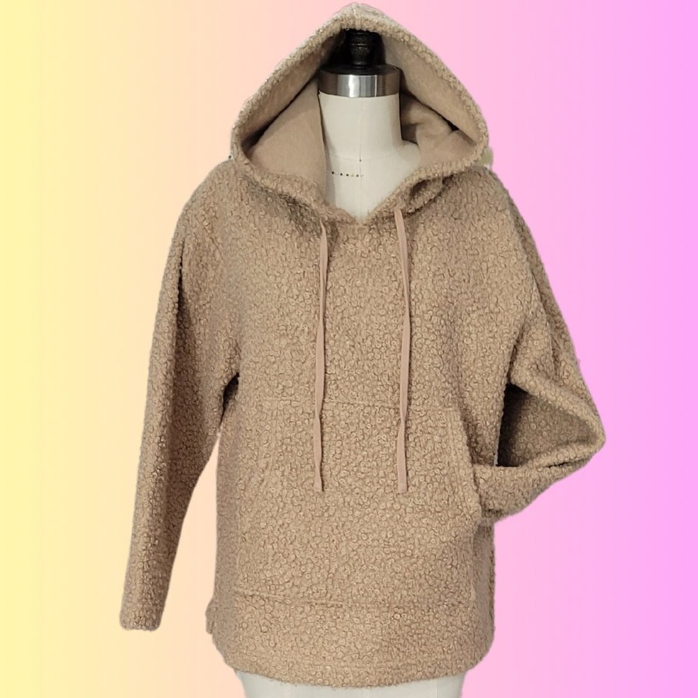 CAMEL FAUX CURLY SHEARLING PULLOVER HOODIE WITH KANGAROO POCKETS SIZE L
